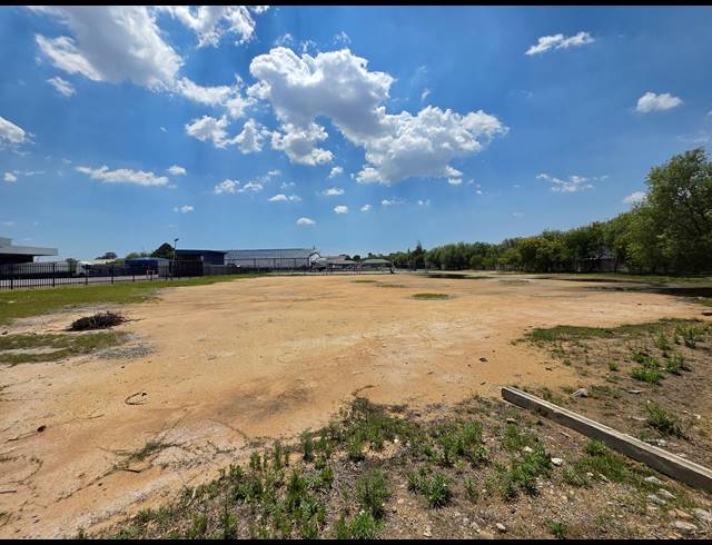 1,703M² WAREHOUSE TO LET IN JUPITER